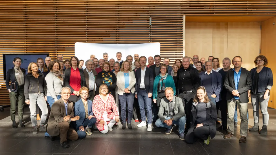 Gruppenfoto mit Bundesumweltministerin Steffi Lemke